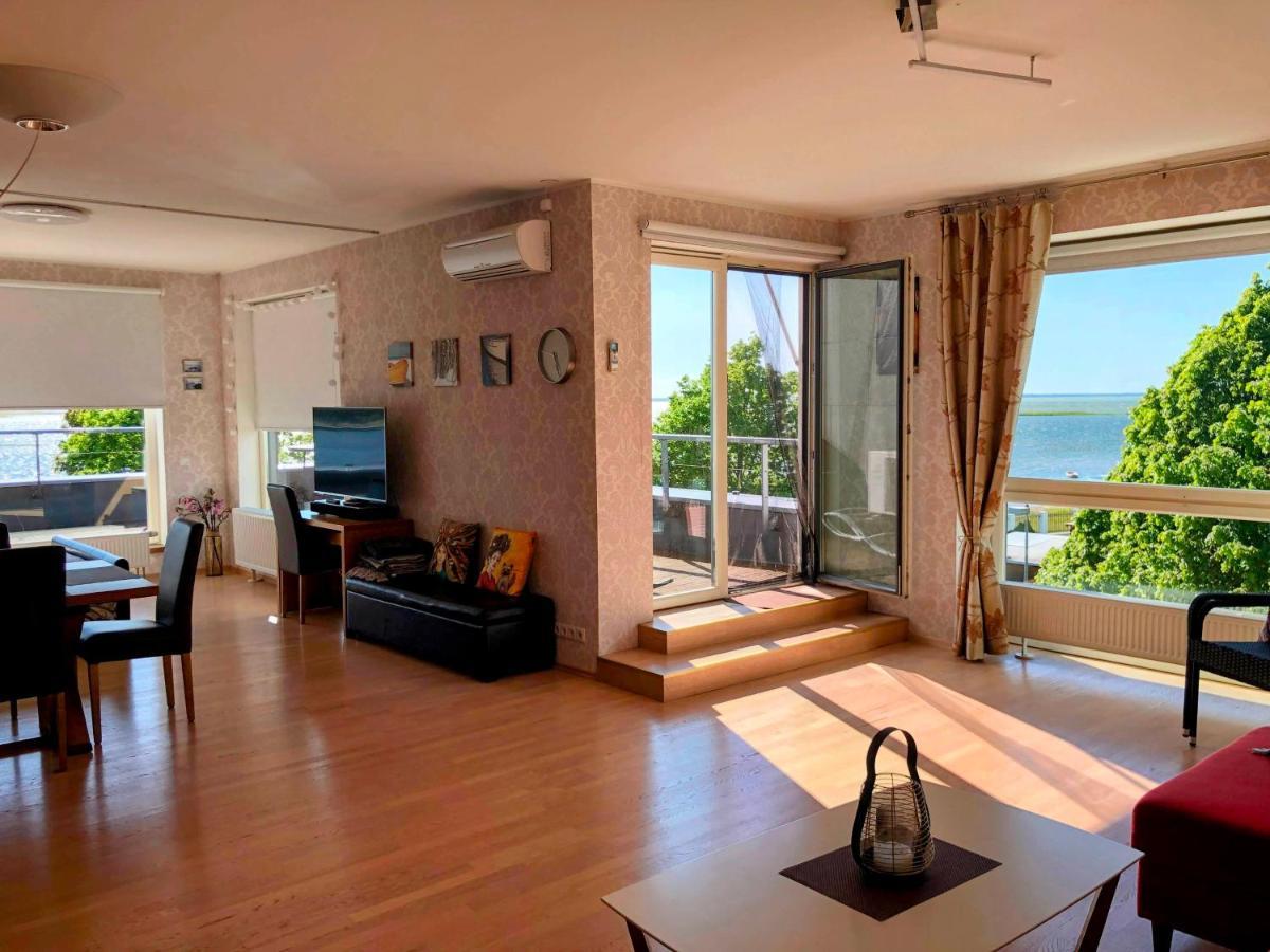 Sunset Dream Apartment With A Panoramic Seaview Haapsalu Esterno foto