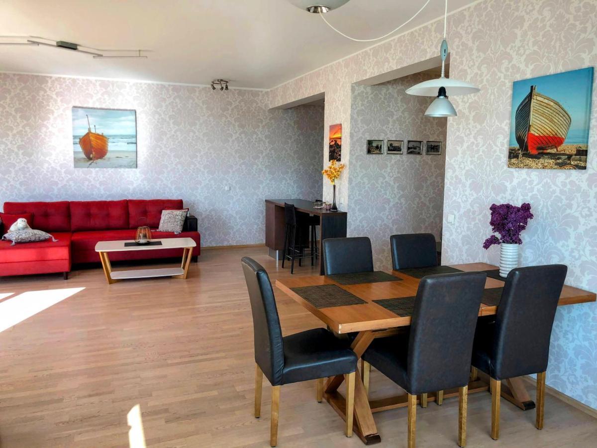 Sunset Dream Apartment With A Panoramic Seaview Haapsalu Esterno foto